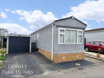 Property on Lyndhurst Road, BH23 4SE