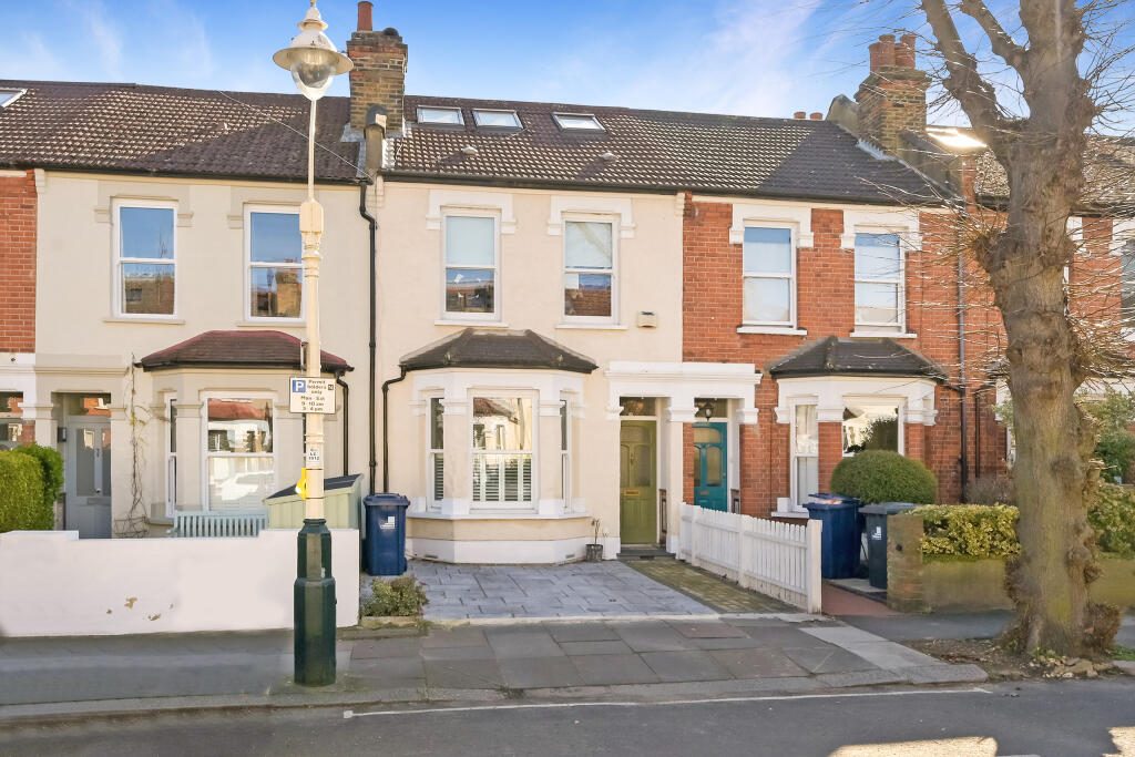 Property main image