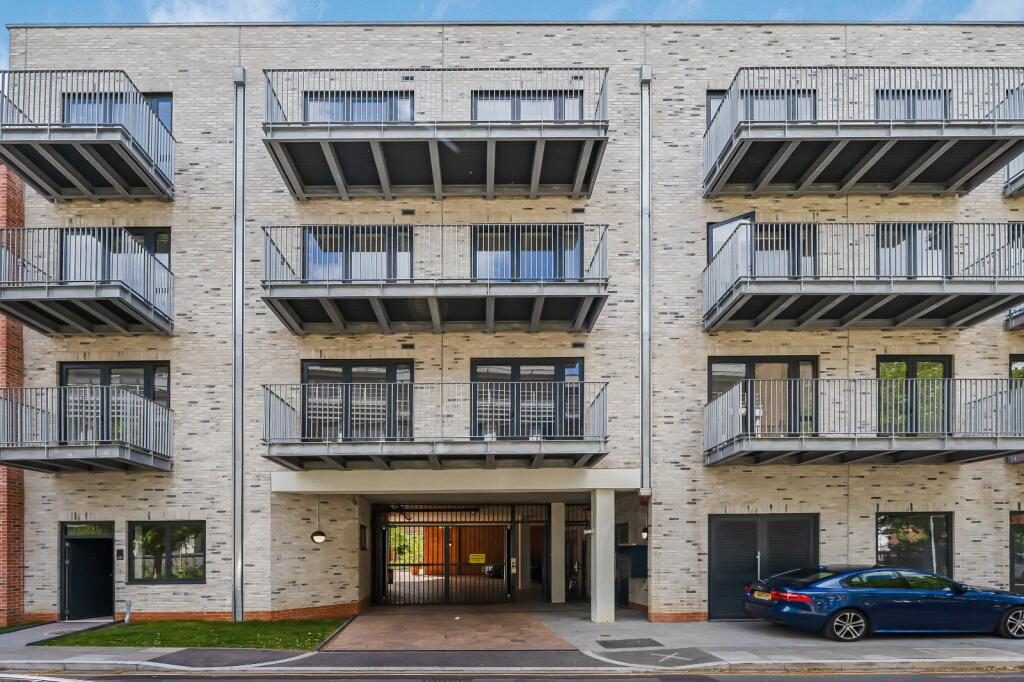 Property main image
