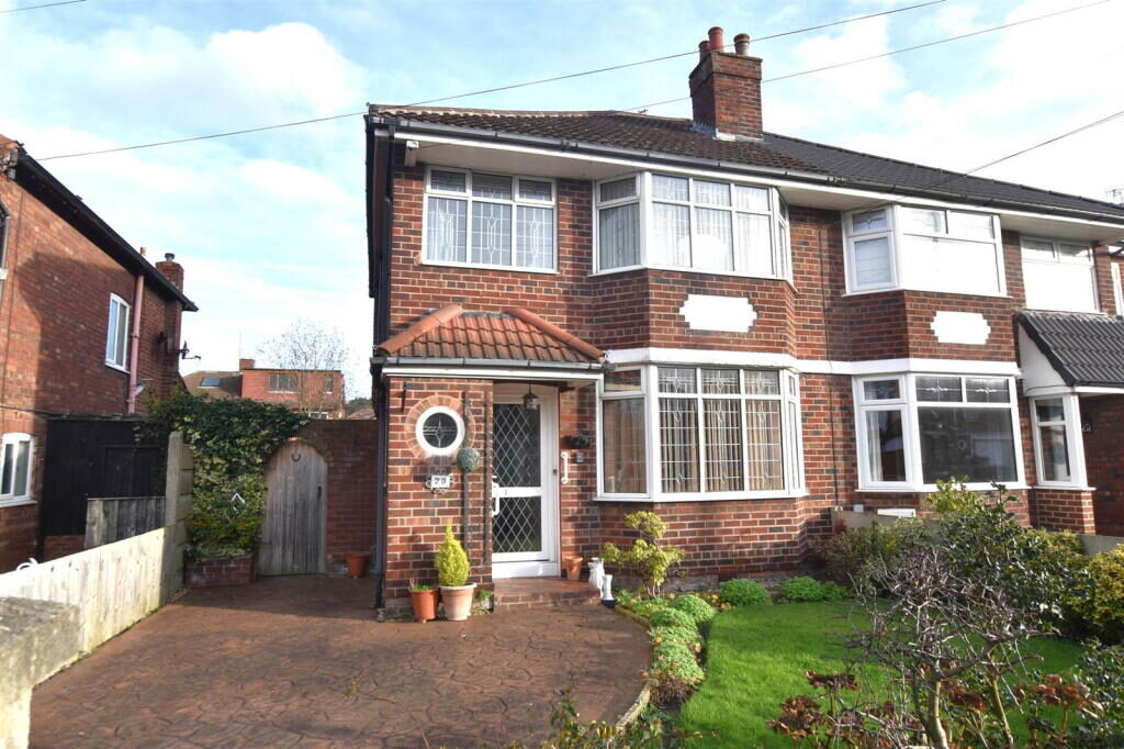 Property main image