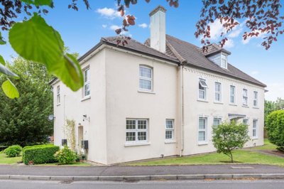 Property on Newbury Gardens, SP8 4HG