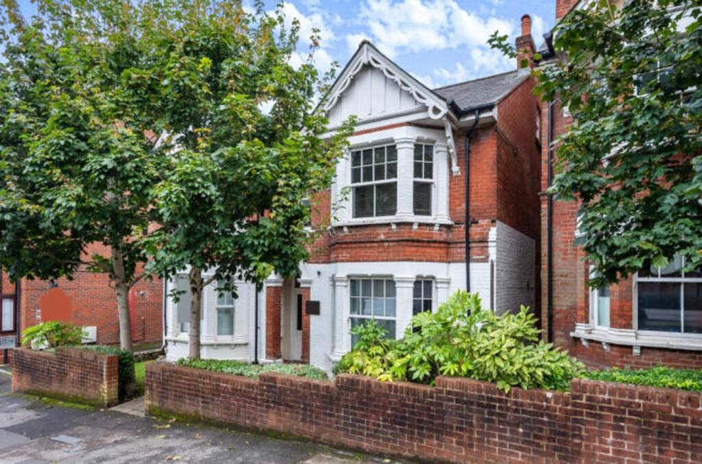 Property main image