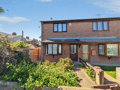 Property on Sidney Way, DN35 7NH