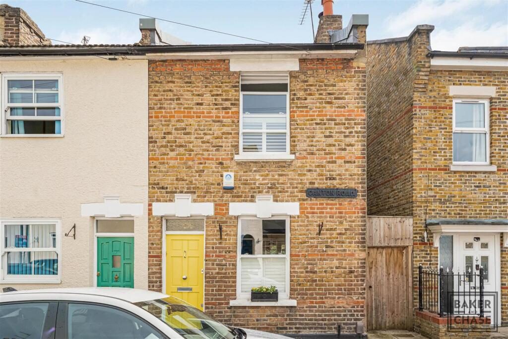 Terraced House