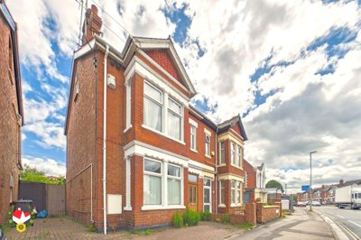 Property on Stroud Road, GL1 5AQ