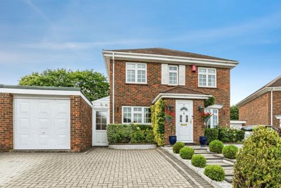 Property on Beckett Close, RG23 8HS