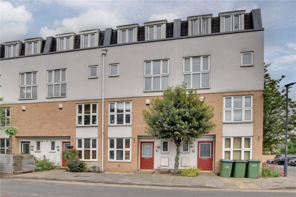 Property main image