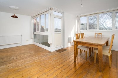 Property on Hedingham Close, N1 8UA