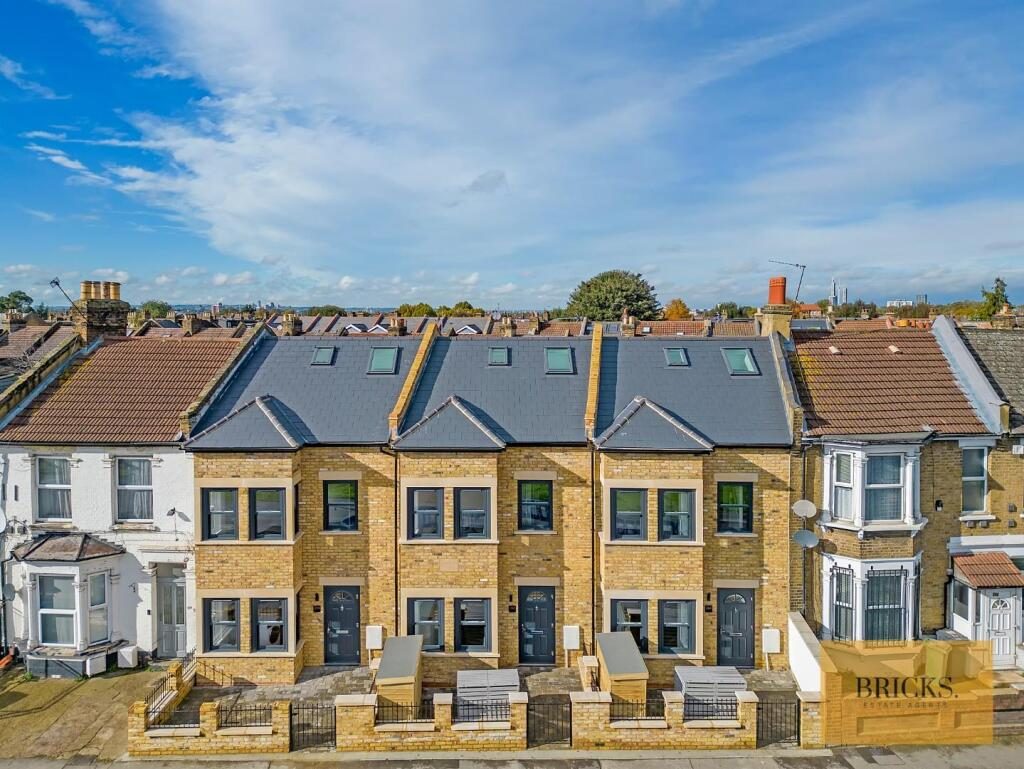 Terraced House