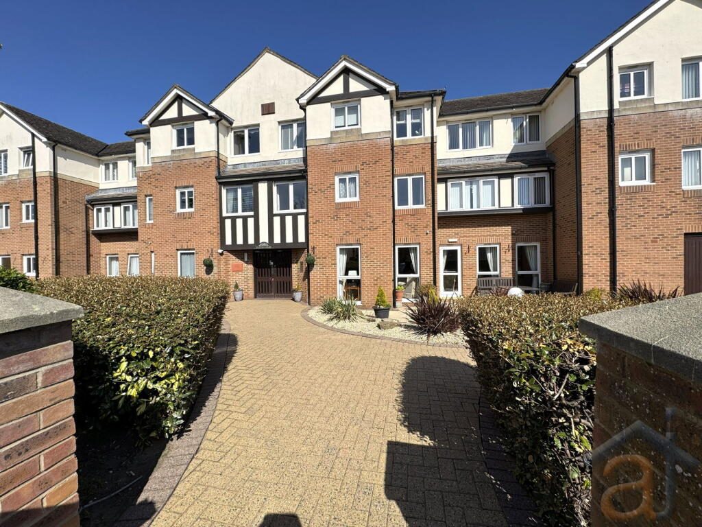 Property main image