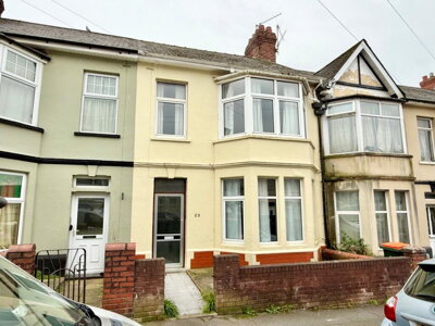 Property on Warwick Road, NP19 8JJ