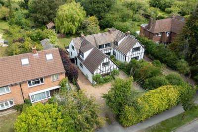Property on Queen Ediths Way, CB1 8PL