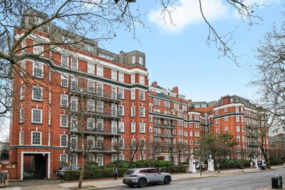 Property on St John'S Wood Road, NW8 8QS