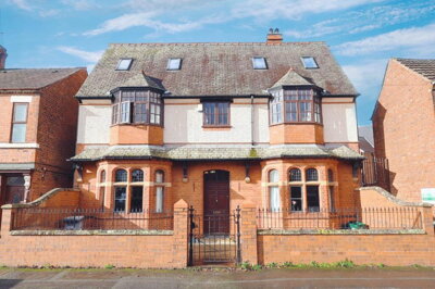 Property on Percy Road, LL13 7EE