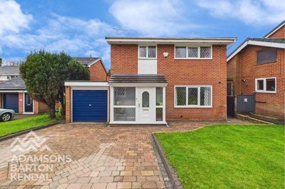 Property on Foxglove Court, OL12 6XF