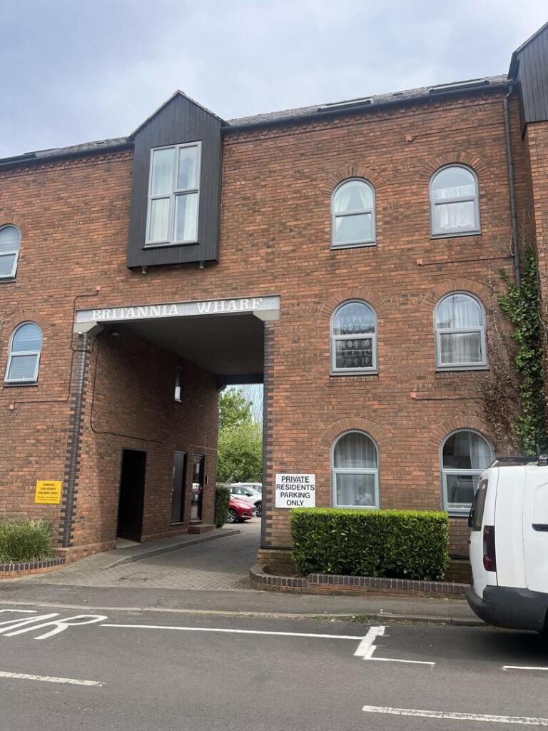 Property main image