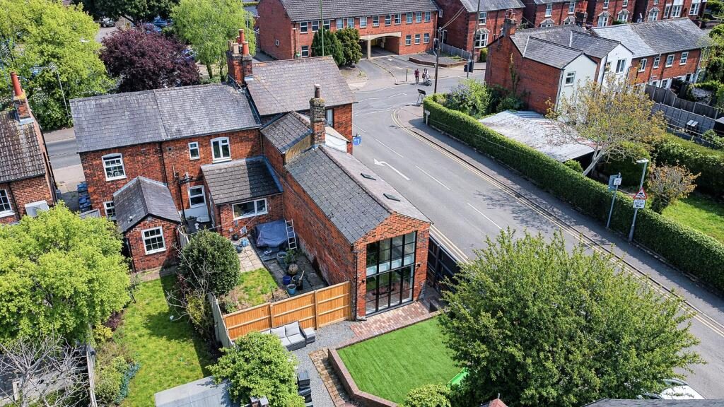 Terraced House