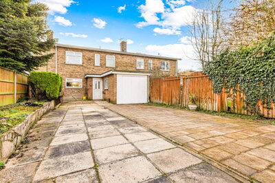 Property on Churchill Drive, LE17 5QX