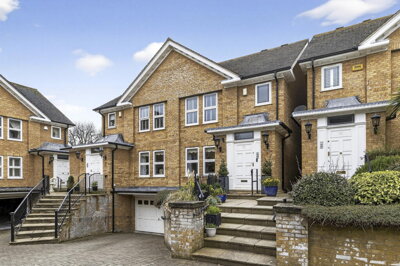 Property on Beach Road, PR8 2BP