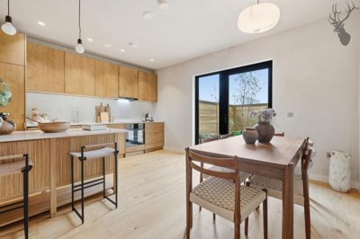 Property on High Road, CM16 6LT