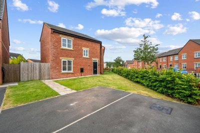 Property on Colliers Way, WN7 4BE