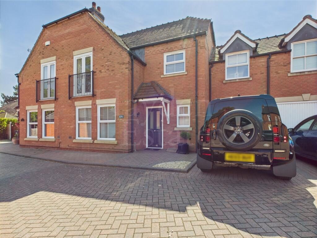 Terraced House