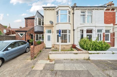 Property on Wykeham Road, PO2 0EQ