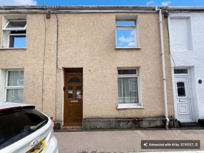 Property on Henry Street, SA11 1PG