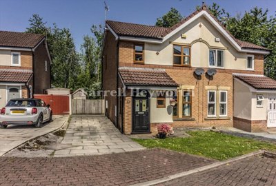 Property on The Brambles, PR2 9LR