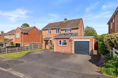 Property on The Greswoldes, CV31 1TP