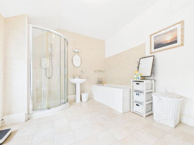 Property on PL35 0DJ