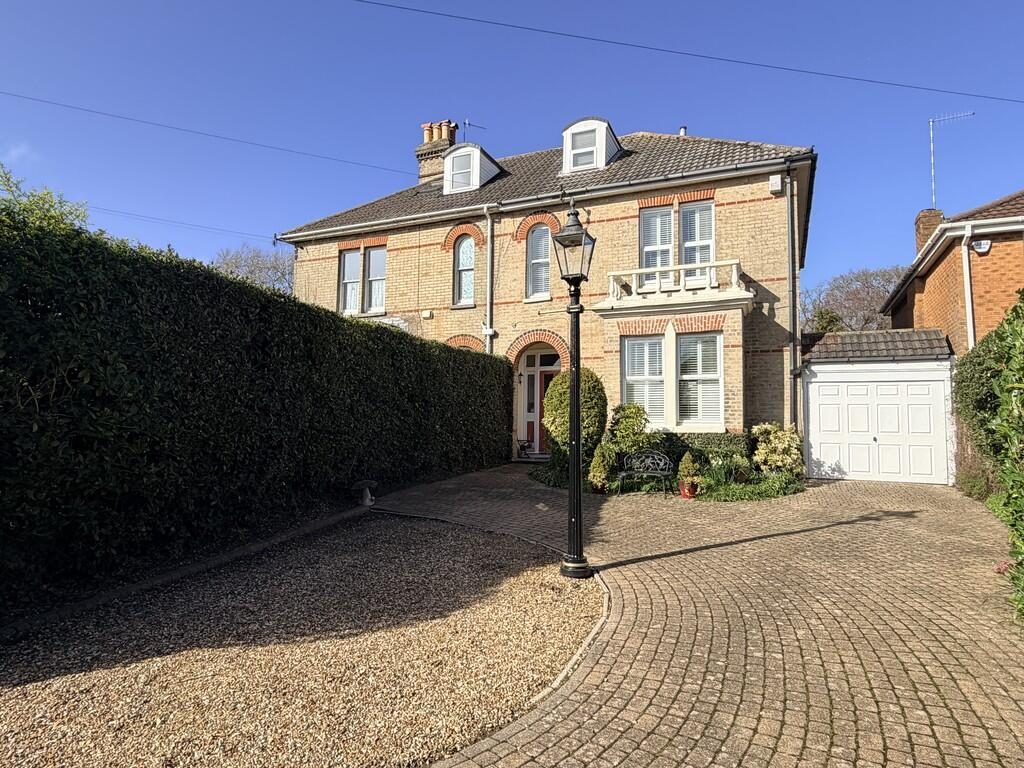 Property main image