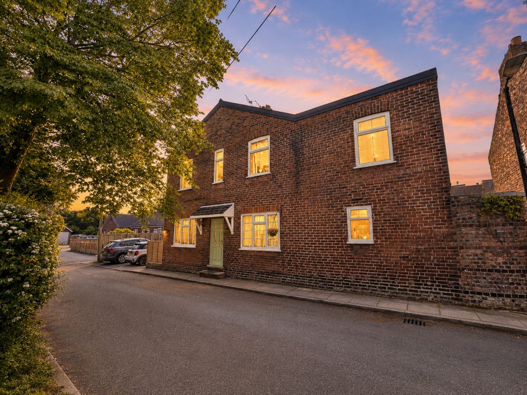 Terraced House