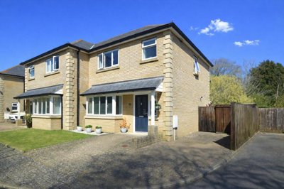 Property on Newbridge Close, PO37 7AY