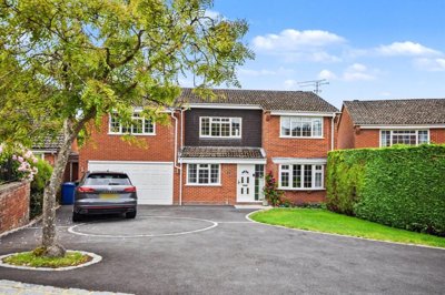 Property on Windermere Way, GU9 0DE