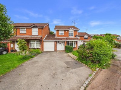 Property on Porter Close, RG6 4JB