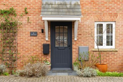 Property on Oak Farm Close, OX15 4GB