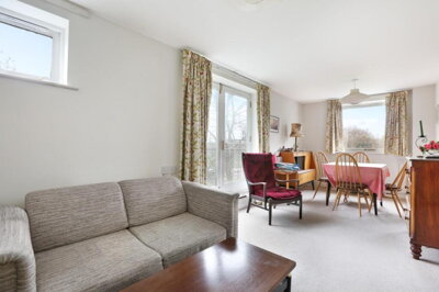 Property on Macmillan Way, SW17 6AT