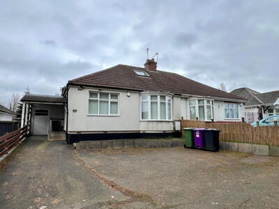Property on Wolverhampton Road East, WV4 6AA