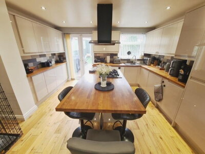 Property on Greenside Lane, M43 7RY