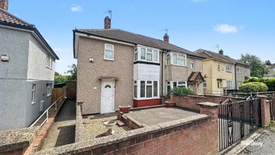 Property on Kaye Road, NG19 6JP