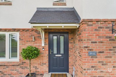 Property on Burton Road, DE12 8JU