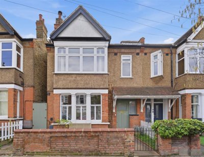 Property on Cowper Road, W7 1EL