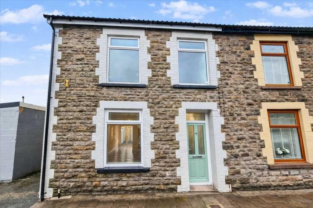 Terraced House