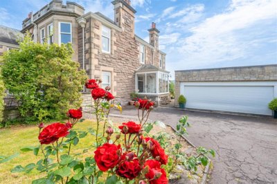 Property on Glasgow Road, PH2 0LU