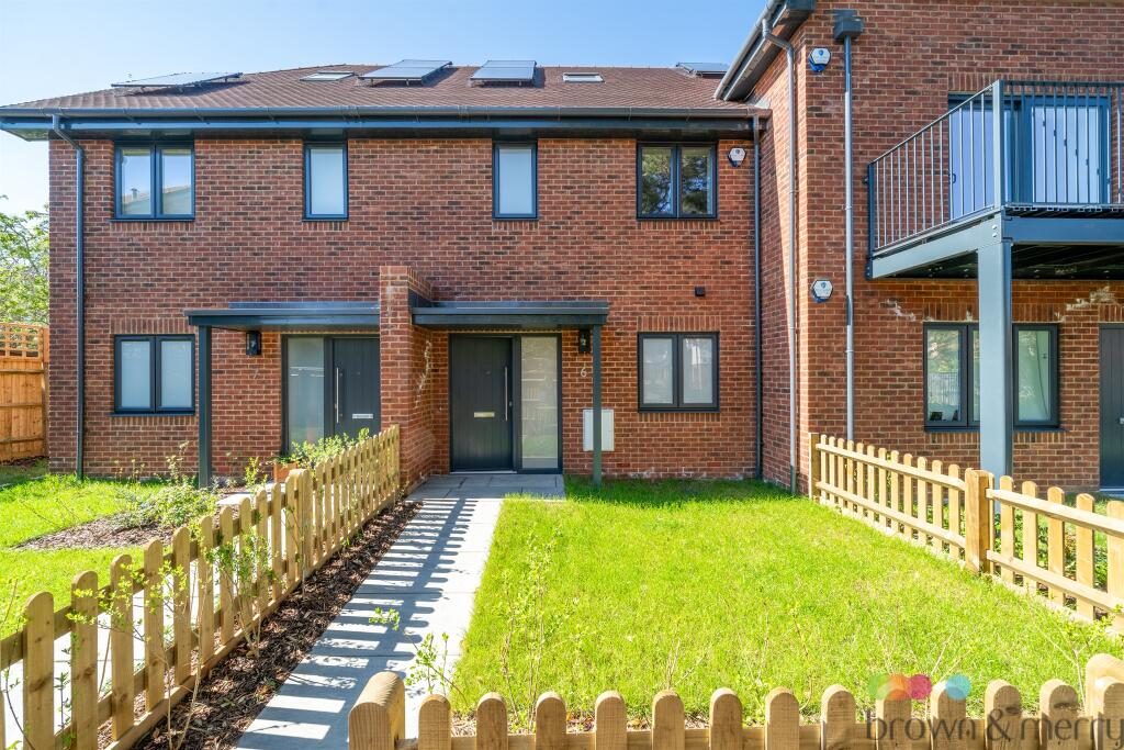 Terraced House