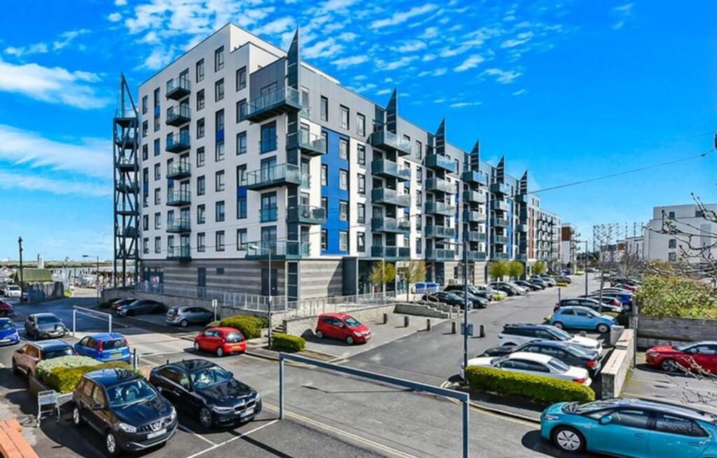 Property main image