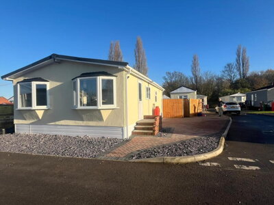 Property on Main Avenue, DN15 8UF