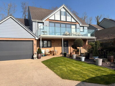 Property on EX33 2DW