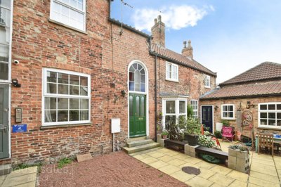 Property on Westgate, HG4 2BW